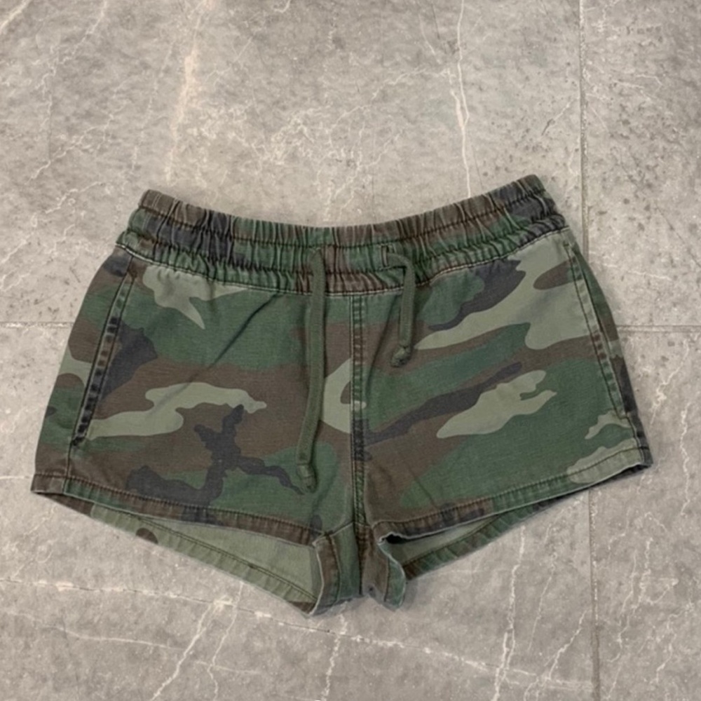 Aritzia Camo Shorts